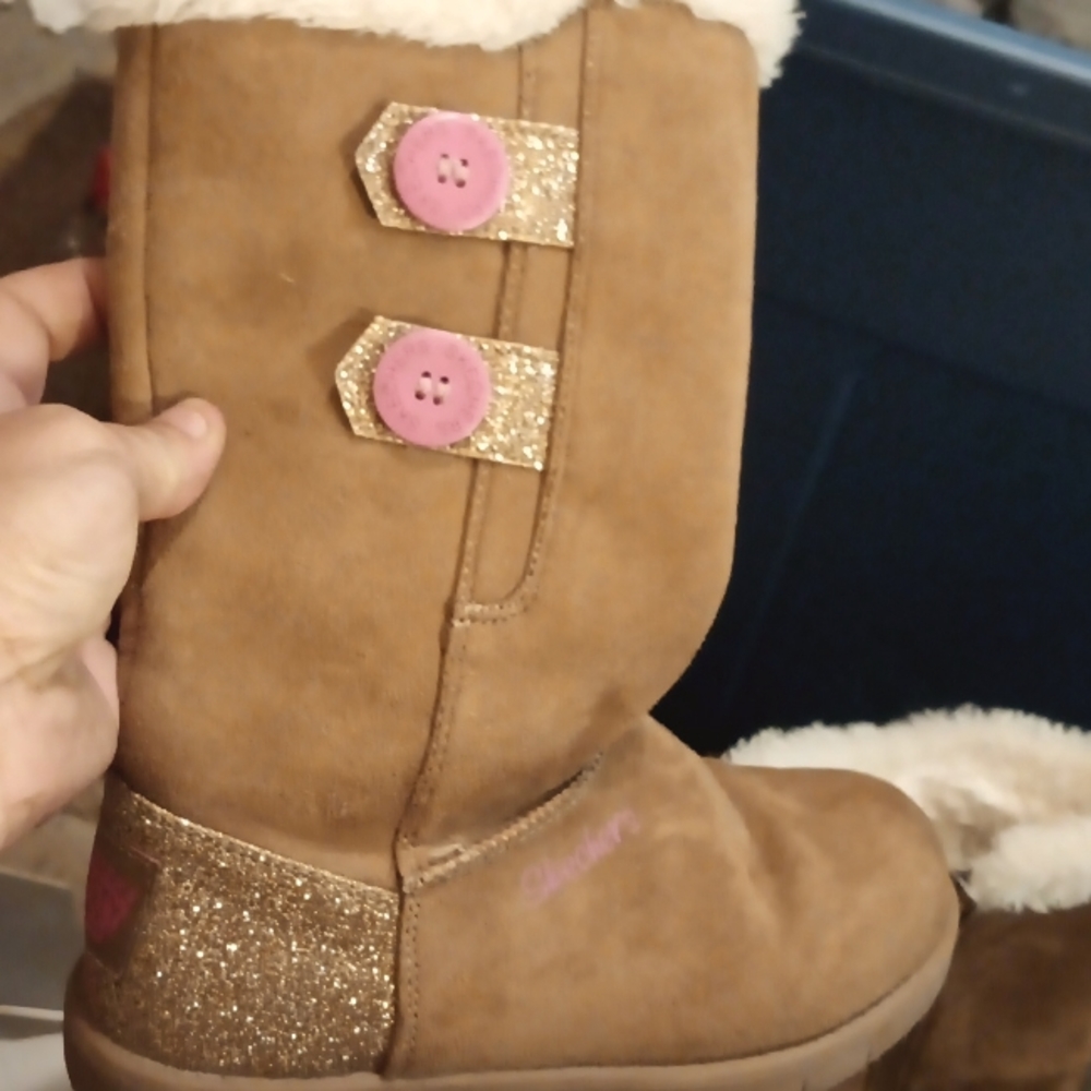 Kids Skechers boots